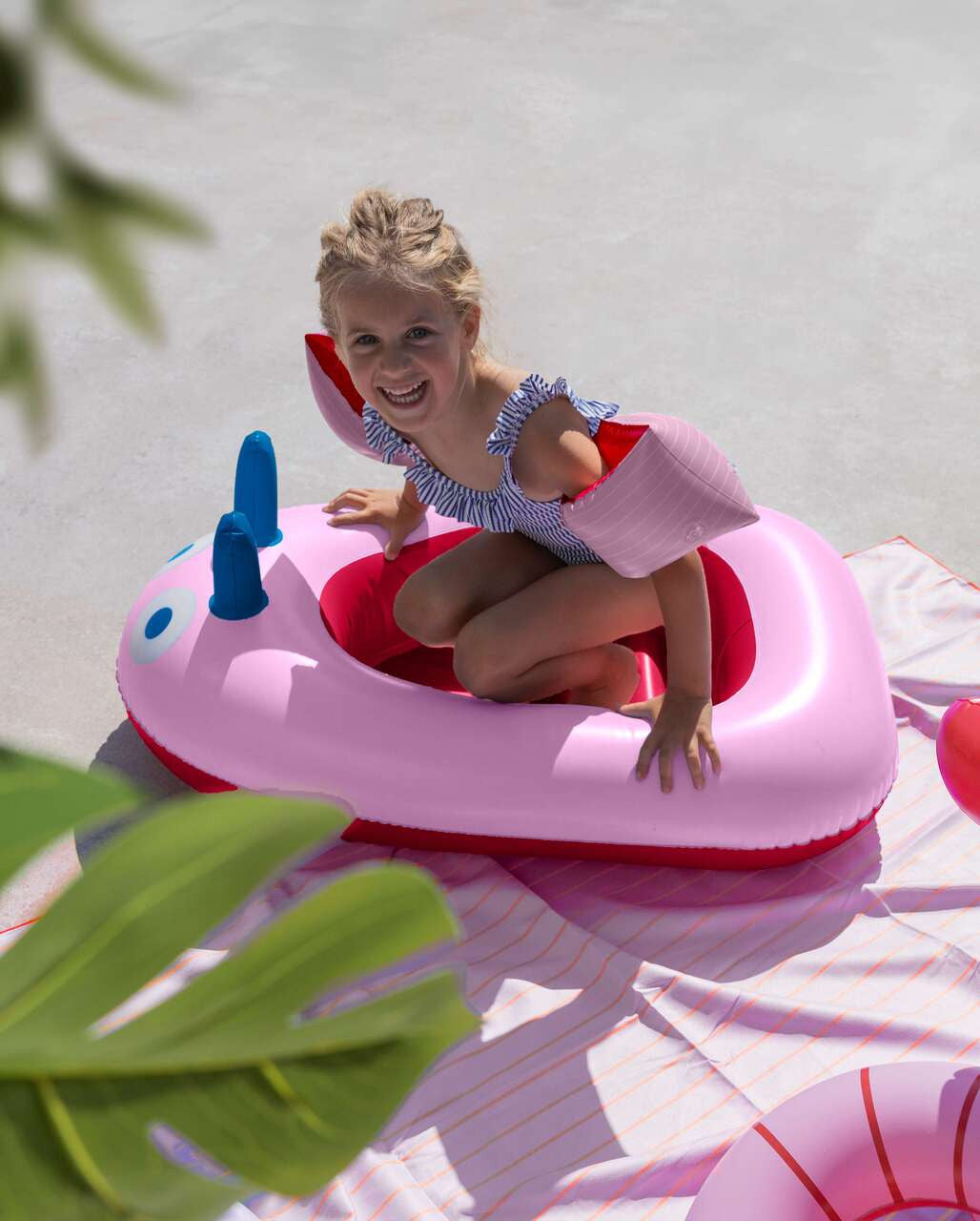 INFLATABLE BOAT - CHERRY RED